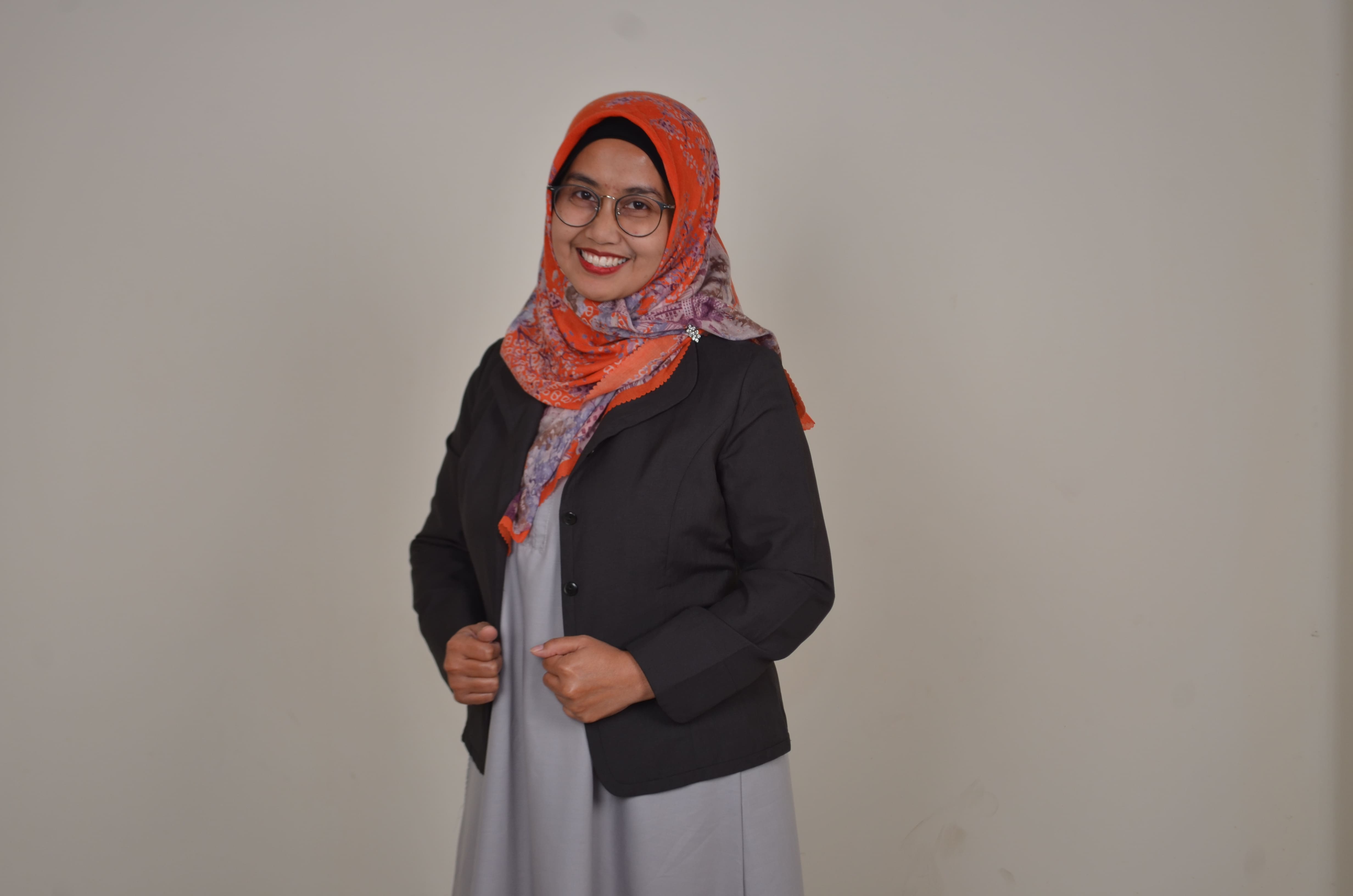 Hanifa Zulhaimi, S.Pd., M.Ak., ChFl., CIISA.